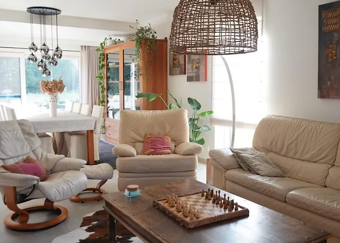 Jeanne Dusschaut Villa *